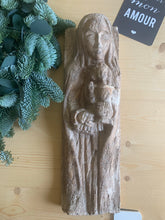 Charger l&#39;image dans la galerie, Statuette sculptée en pierre