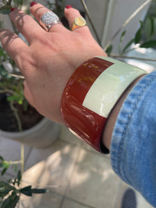 Gros bracelet laque bicolore brique et ivoire taille S