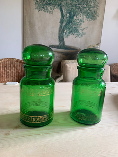 Bocaux en verre de couleur verte