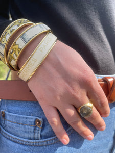 Bracelet Infiniment réalisé avec un foulard Hermès